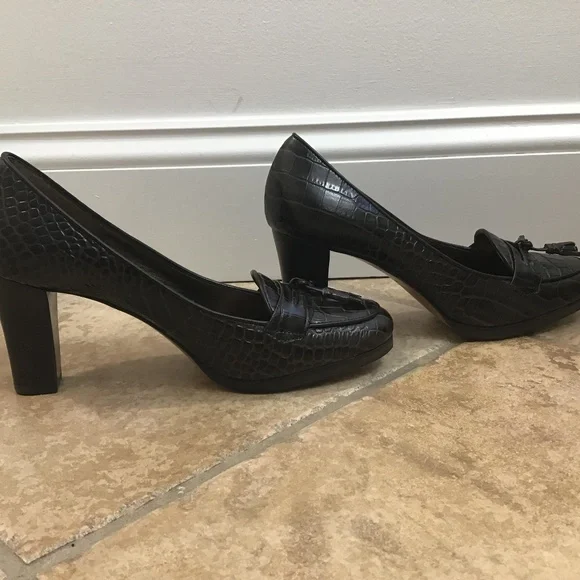 LOFT Crocodile High Heeled Loafer Style Shoes NWOT - Picture 4 of 7